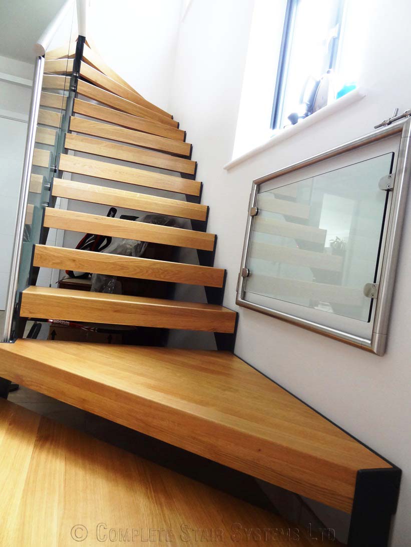 Bespoke Staircase Chiswick - Model 500 oak step open riser staircase in house