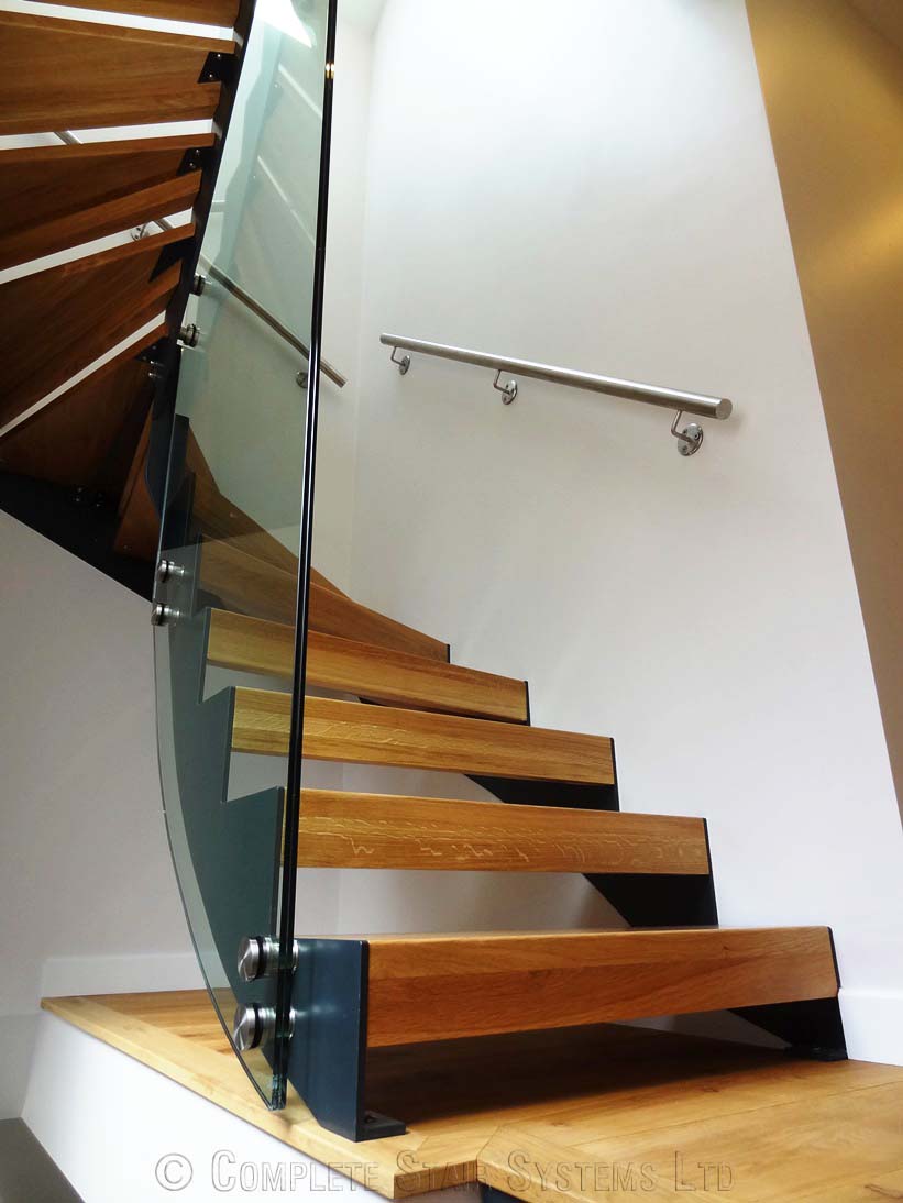 Bespoke Staircase Chiswick - Model 500 -5