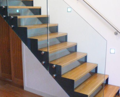 Bespoke Staircase Guildford - Model 500