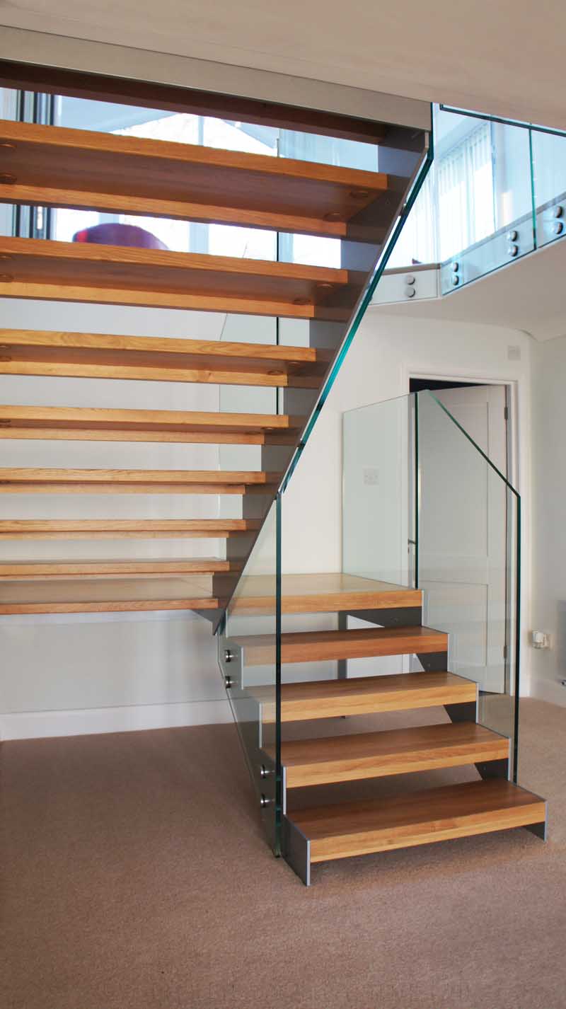 Model 500 Staircase - Half Turn Half turn staircase with glass balustrade