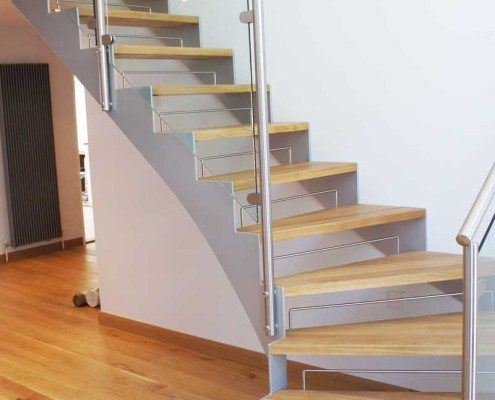 Bespoke Staircase Staines - Model 500