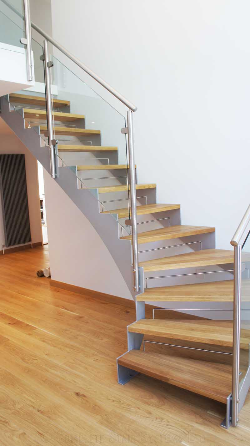 Bespoke Staircase Staines - Model 500