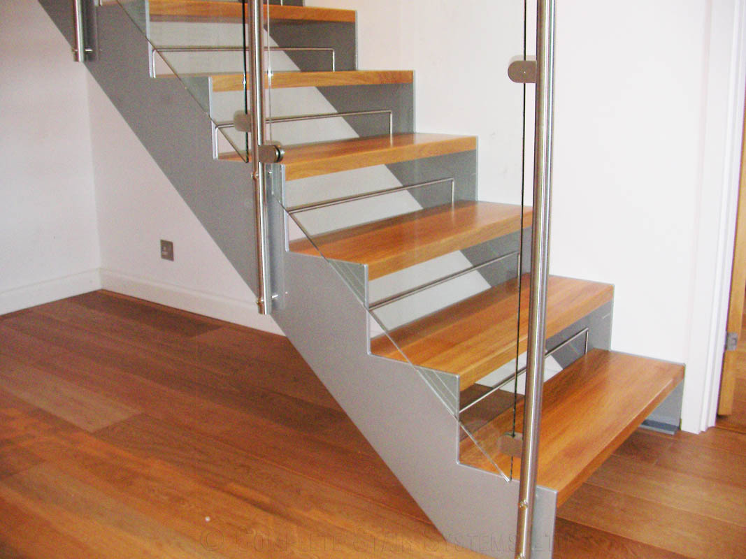 Bespoke Staircase Stevenage - Model 500