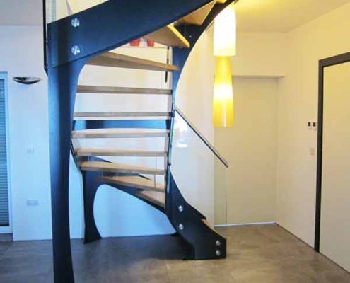 Modern-Stair-Berwick-Upon-Tweed-2 freestanding black open riser stair with yellow lights