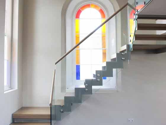 Modern-Staircase-Newbury