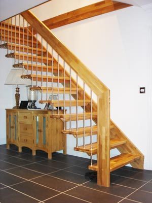 floating straight flight stair