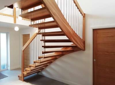 quarter turn floating stair in a hallway